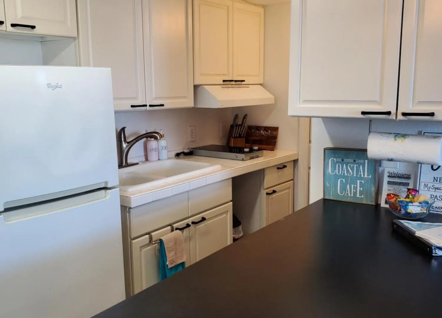 Apartment Beachside Bliss Ocean Views & Endless Fun Daytona Beach!