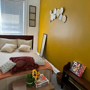 Urban Retreat Oakland Apartment Pittsburgh